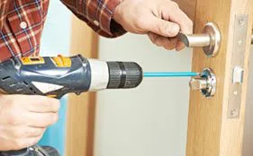 City Locksmith Services Edmonds, WA 425-201-8364 - 10-Commercial-Lockouts