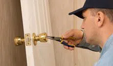 City Locksmith Services Edmonds, WA 425-201-8364 - 6-Locks-Replace
